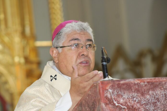 arzobispo de Cochabamba, mons Oscar Aparicio